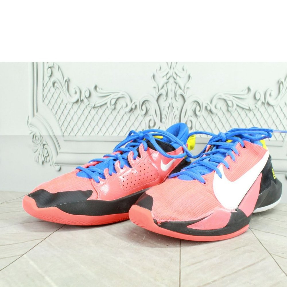 Nike Freak 2 (GS) Nylon Lace Up Low Top Basketball Sneakers Shoes Size 7 Youth - Picture 2 of 9